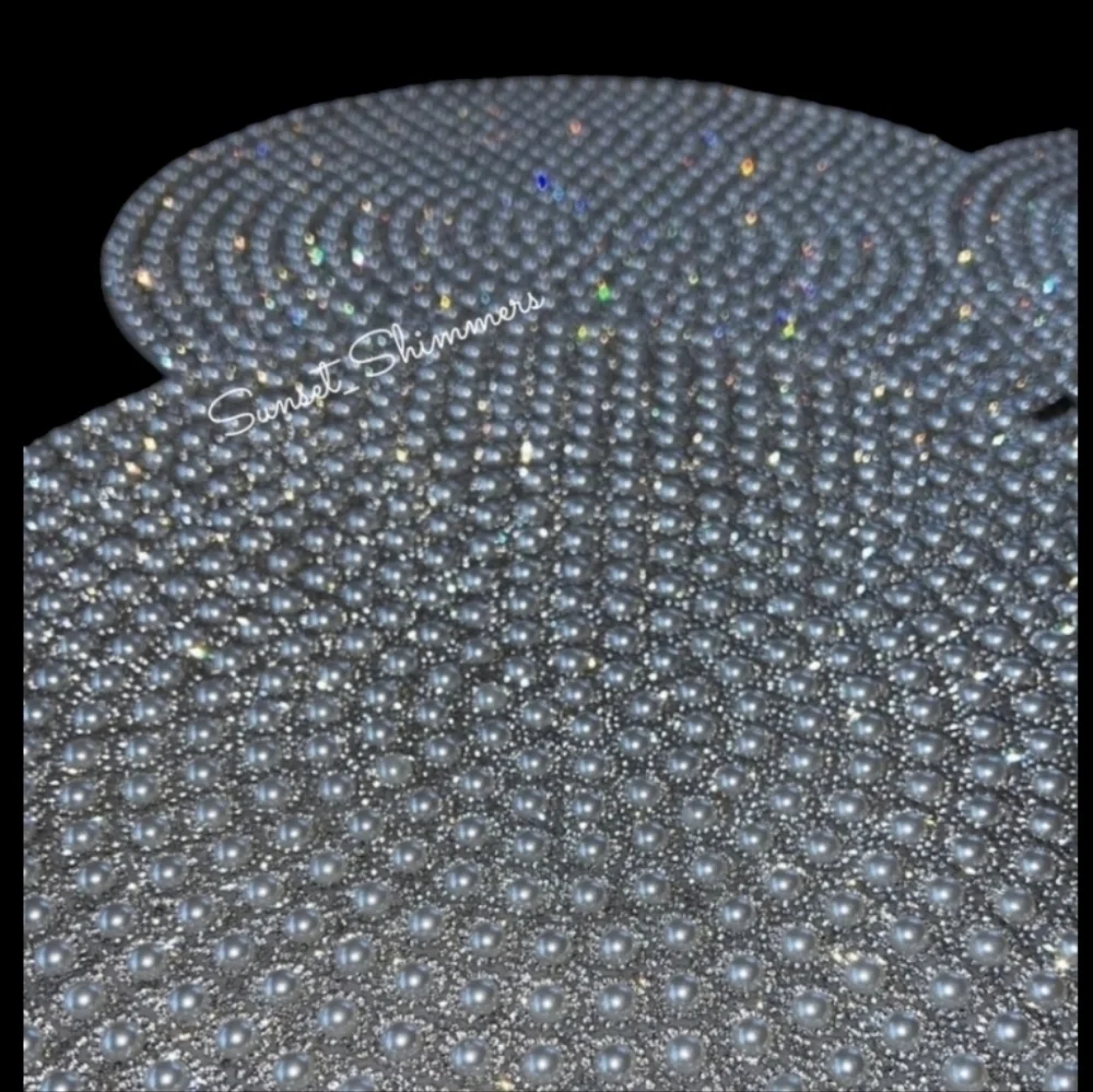 x4 Sparkles Home Luminous Elegant Pearl Shimmer Deluxe Rhinestone Placemats New